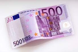 I withdrew €500 in €2 euro coins. The Eu Finally Got Rid Of The 500 Euro Bill The Currency Of Choice For Criminals
