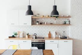 Food Storage Containers Toss Your Old Mismatched Plastic Bowls And Lids And Invest In Quality And Heal Kitchen Interior Kitchen Cabinet Trends Kitchen Trends
