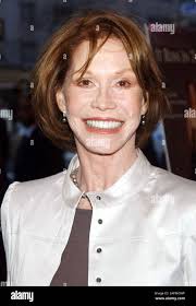 Mary moore hi-res stock photography and images