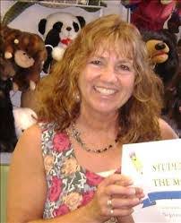 Toni Janis's Instagram, Twitter & Facebook