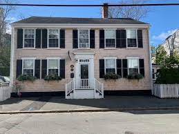 Popular hotels close to nantucket memorial airport include nantucket inn, union street inn, and 76 main. Die 10 Besten Pensionen Und B Bs In Nantucket 2021 Mit Preisen Tripadvisor