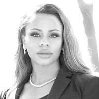 Daria Walker's Instagram, Twitter & Facebook