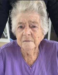 Alesia Brock's Instagram, Twitter & Facebook