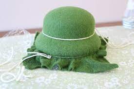 How It S Made Wool Felt Hats Part 1 Clarisse S Closet Doll Clothes Patterns Wool Felt Felt Hat