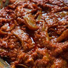 Panaskan sedikit minyak , tumiskan bawang merah dan bawang putih sehingga kekuningan. Yatiekitchen Sambal Sotong Kembang Facebook