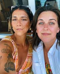 Amber Gabrielle's Instagram, Twitter & Facebook