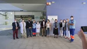 Catalina García, visita el Centro de Salud "José López Barneo"