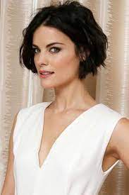 You can opt for a short bob with bangs, if there are some features you would like to hide away with the help of a haircut, or you can opt for a layered bob. 30 Dark Bob Hairstyles Bob Haircut And Hairstyle Ideas Short Hair Styles Growing Out Short Hair Styles Jaimie Alexander Hair