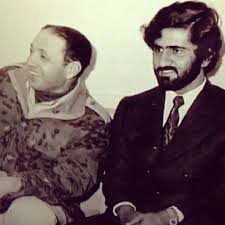 سعد الدين الشاذلي رئيس أركان القوات المسلحة في صورة نادرة مع الشيخ محمد بن راشد حاكم دبي Egypt History History Arab Men Fashion