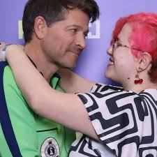 Alex Calvert가 그의 다른 타라드와 함께 나를 페이스타임으로 만들었어.  https://amazonwatch.org/supernatural alexandercalvert @amazonwatch  #SPNFamily #earthday