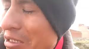 #Oruro #Ayuda| 🔴 LOS PADRES DE MATÍAS, EL NIÑO QUE CAYÓ A UN CANAL😥PIDEN  AYUDA A LOS VECINOS Y AUTORIDADES PARA RESCATAR EL CUERPO DEL PEQUEÑO,  Desean brindarle cristiana seputura... 🙏😔, La congoja de ...