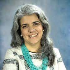 Roberta Dias Campos (licensed)