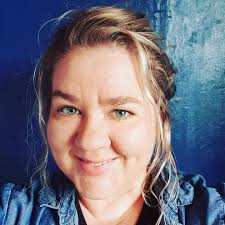 How do I log a misleading food product label?