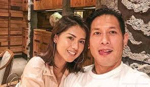 Terlahir dengan nama lengkap junior rorimpandey dan terkenal dengan nama chef juna. Jelas Jelas Puasa Pacar Chef Juna Kesal Ditanya Agamanya Apa