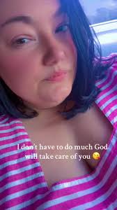 Holly Ewing (@hollyhollytiktok)'s videos with original sound