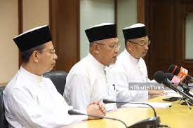 Yang teramat mulia dr tengku muhammad faiz petra ibni sultan ismail petra is the tengku mahkota of kelantan, and. Late Sultan Ismail Petra Very Close To The People