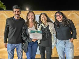 Contra viento 💨 y lluvia 🌧 el sábado llevamos a cabo, parcialmente, la  segunda jornada de la #ExpoNavidad ✨ que organizamos desde el Gobierno de  Chajarí. La ocasión, además, fue oportuna para