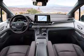 2021 Toyota Sienna Design Was Inspired By Japanese Bullet Trains Toyota Sienna Toyota Sienna Interior Toyota