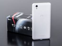 ZTE Blade A452 im Test: Smartphone mit ...