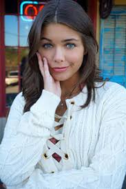 Hannah Sluss Clothes and Outfits