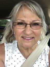 Leanne Cox's Instagram, Twitter & Facebook