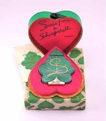 189 1953 Schiaparelli Succes Fou Perfume Bottle Apr 29 2011 Perfume Bottles Auction In Il Perfume Bottles Antique Perfume Bottles Schiaparelli