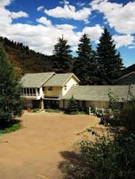 Within an hour's drive you can be in the heart of denver or hitting the slopes in the beautiful colorado rockies. Columbine Inn Photo Gallery