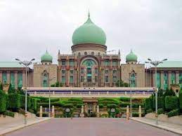 Pejabat perdana menteri, blok utama, bangunan perdana putra, pusat pentadbiran kerajaan persekutuan, 62502 putrajaya, malaysia tel : Putrajaya Bandar Pertama Capai 100 Peratus Pendaftaran Vaksinasi