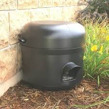 Table of contents top 10 best outdoor insulated cat shelters and houses reviewed how to choose the best insulated outdoor cat house it comes fully insulated all you may need to add is some straw or a small, outdoor safe, mat. The 5 Best Outdoor Cat Houses Of 2021 Reviews Pet Loves Best