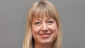 Jenny Zeller's Instagram, Twitter & Facebook