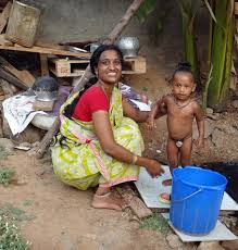 Indian baby care offers you vast range of topics to discuss including baby feeding, baby bath, baby skin care, weaning a baby, menu for babies, massaging oil and much more. Hd Wallpaper India Mother Baby Bathing Child Culture People Poverty Wallpaper Flare