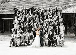 Gruppenbuidl Hochzeitsgruppenfoto Mal Anders Gruppenfoto Hochzeit Fotos