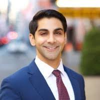 Larry Ellman's Instagram, Twitter & Facebook