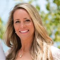 Deanna Kirby's Instagram, Twitter & Facebook