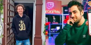 Si hubiera ido a otro lado le hubieran vendido 25 gb con minutos ilimitados en 45 mil pesos. Luisito Comunica Y Auron Play Mensajes Apoyando A Colombia Canal 1