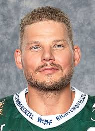 Player photos for the 2021-22 Rosenheim Star Bulls at hockeydb.com