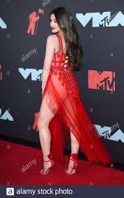 Hailee Steinfeld arriving at the MTV Video Music Awards 2019, held at the  Prudential Center in Newark, NJ. Photo c… | Lace intimates, Mtv videos,  Video music awards