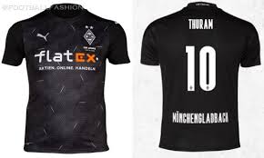 The kit design is inspired by the energy of the club's dedicated fans. Borussia Monchengladbach 2020 21 Puma Away Kit Football Fashion