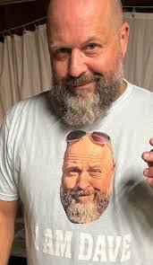 Randi Lowe's Instagram, Twitter & Facebook