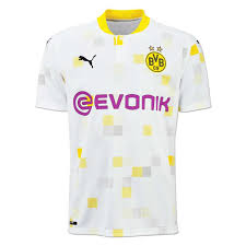 Mais uma vez sem jogar bem, o dortmund conseguiu no máximo buscar o empate diante do hoffenheim, em 2 a 2, em duelo válido pela bundesliga. European Kit Power Rankings Which Champions League Europa League Giant Is 2020 21 S Most Stylish