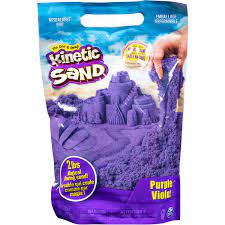 Made with natural sand, kinetic sand magically sticks together and never dries out. Spin Master Kinetic Sand Colour Bag Lila 907 G Lila Galeria Karstadt Kaufhof