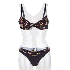 Piscine ou plage, plongez dans notre boutique de maillots de bain ! Maillot De Bain Balconnet Noir Imprime Leopard Femme Antigel A Prix