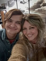 Had such a great photo session today with Rick Canter and Gina Main❤️. The  Lake sirens are so excited to release a few new songs ❤️. Can't wait to  share it. We've