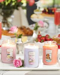 The Yankee Candle Sunday Brunch Collection Sets The Mood For Creating Warm And Lasting Memories And Of Course Waf Yankee Candle Candles Yankee Candle Scents