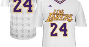 Pin By Patricio Bagshot On Noches Ene Bea Los Angeles Lakers Kobe Bryant Los Angeles Kobe Bryant