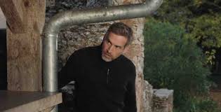 Demain Nous Appartient du 9 janvier : Basile est le harceleur d'Erica !  (résumé + vidéo épisode 2115 en avance) - Stars Actu