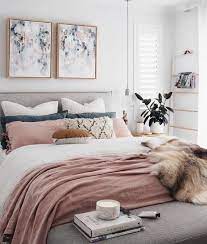 Amazing Bedroom Design With Abstract Wall Art White Walls And Grey Bed Home Bedroom Bedroom Decor Bedroom Design