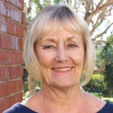 Nancy Cross's Instagram, Twitter & Facebook