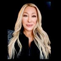 Janis Snyder's Instagram, Twitter & Facebook