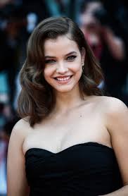 Collection with 2560 high quality pics. Palvin Barbi A Velencei Filmfesztival Megnyitojan Armani Estelyiben Lopta El A Show T Hazai Sztar Femina